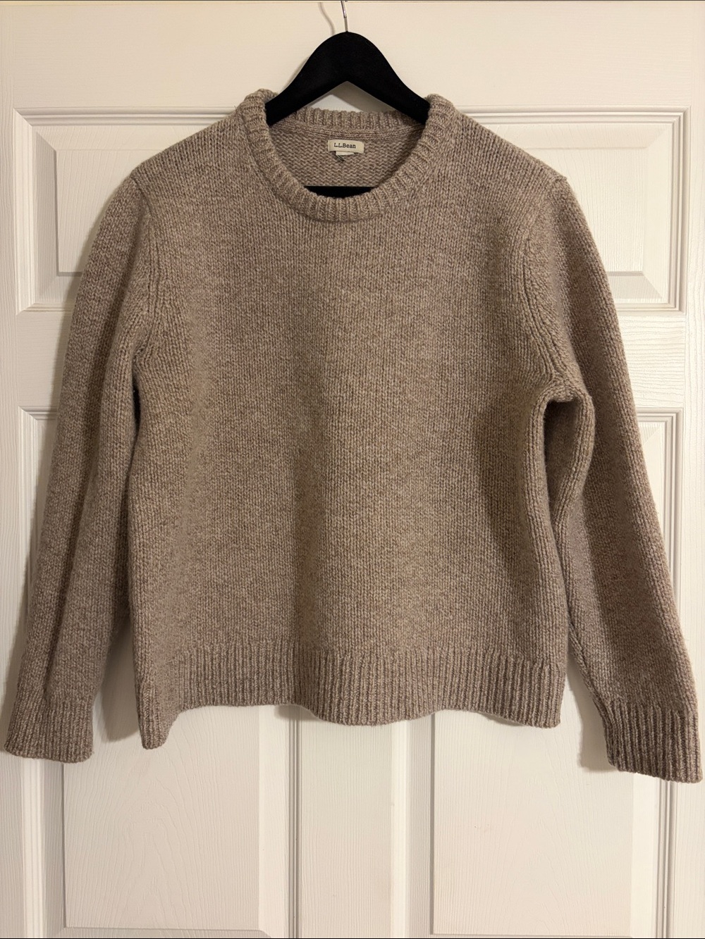 L.L. Bean Women’s Large Lambs Wool Crewneck Sweater Oatmeal